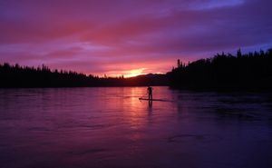 World-Distance-Record-Holder-Ben-Friberg-On-The-Yukon-River-Michael-Tuha-supconnect-photo-contest-2012