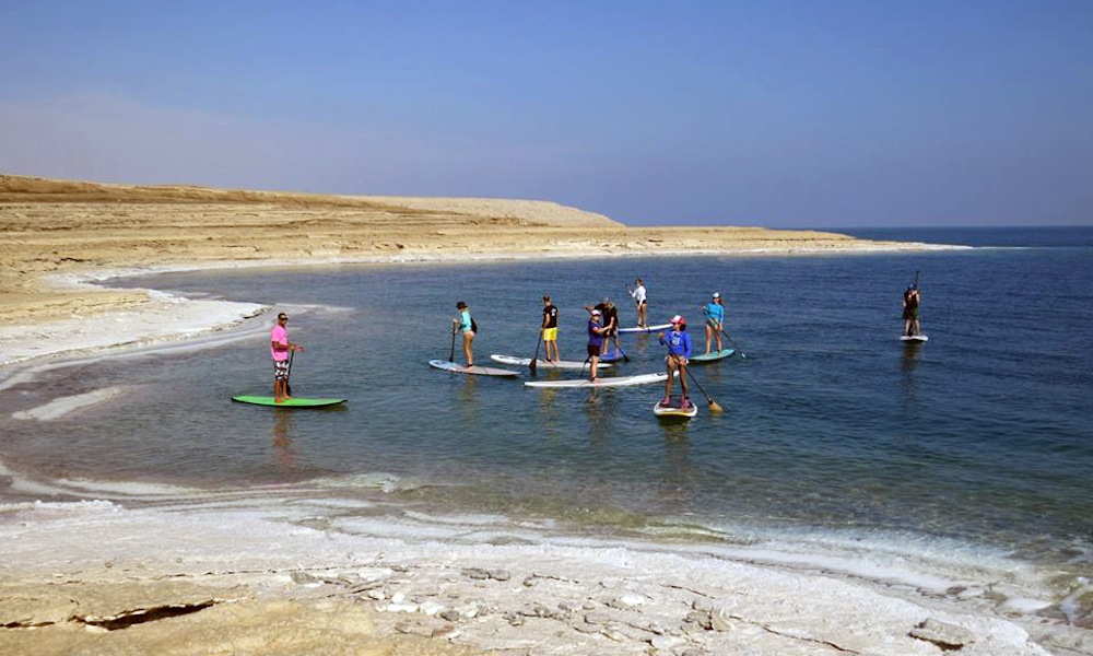 paddle boarding the dead sea