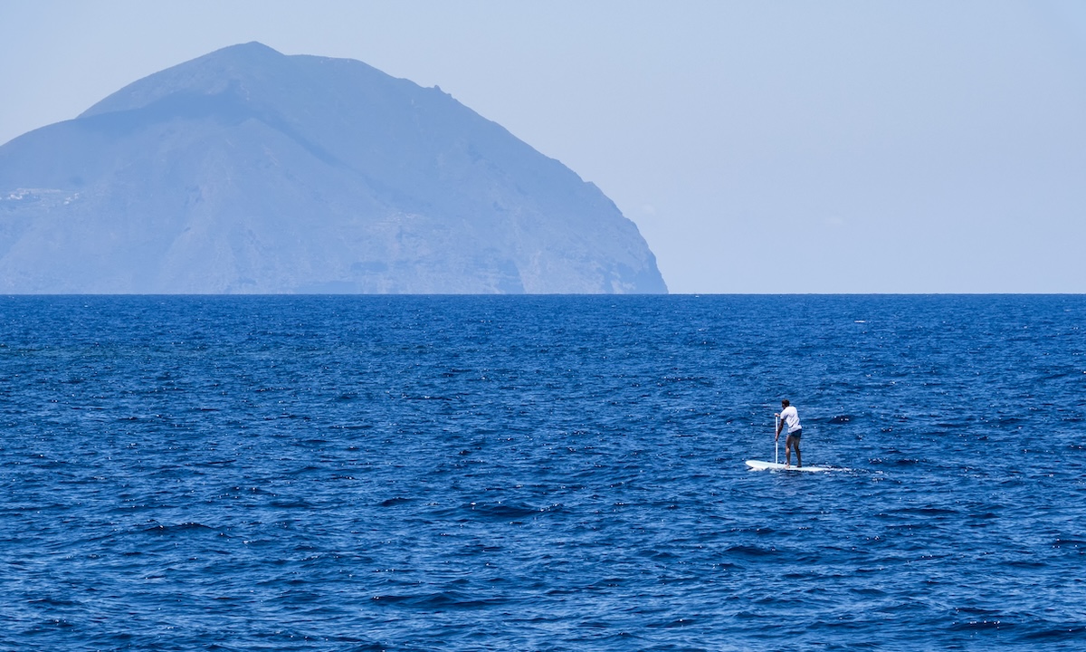 Paddleboard in sicily aeolian islands