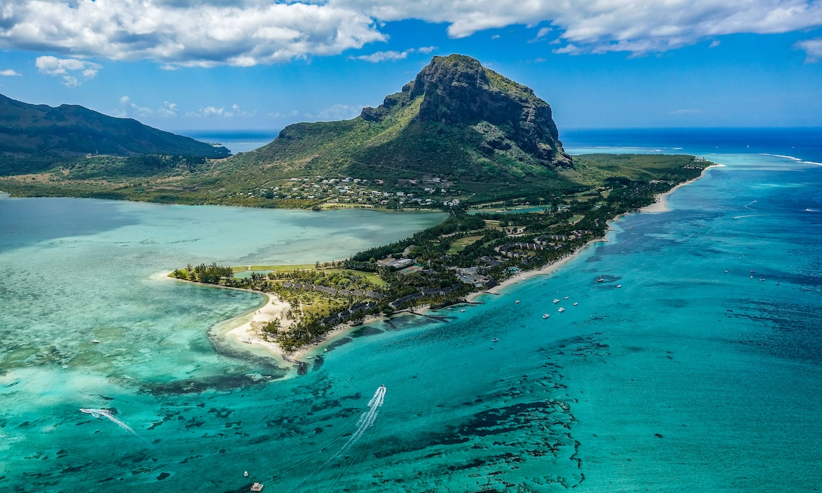 Paddleboarding Mauritius photo xavier coiffic 1