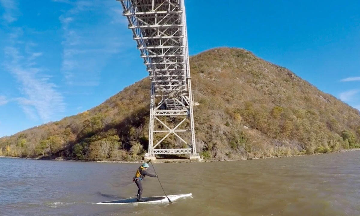 paddle boarding hudson highlands bear mtn bridge 1