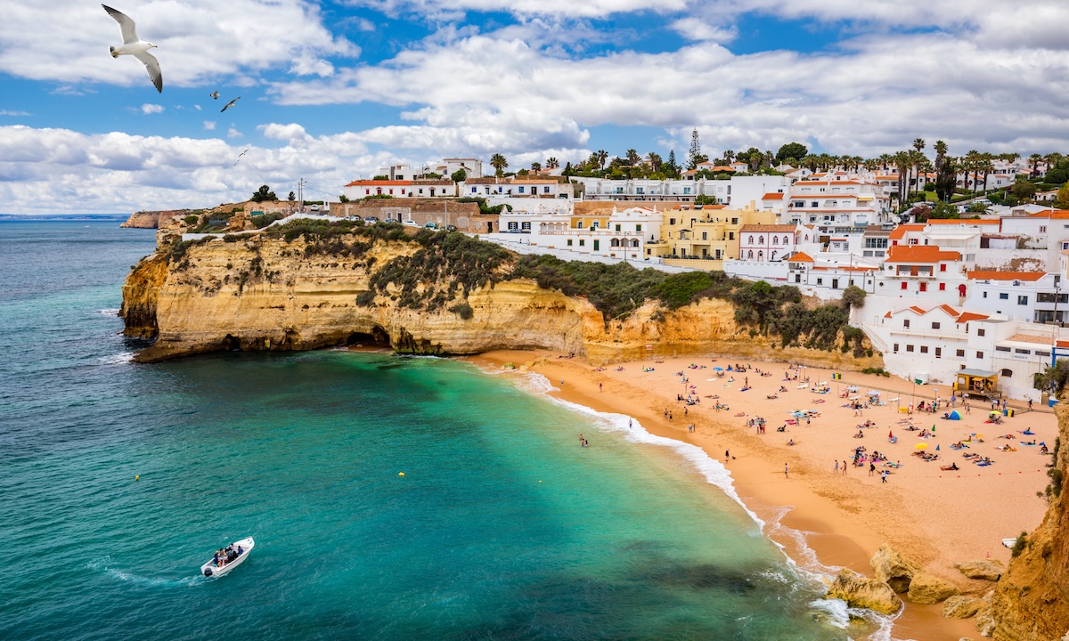 best places paddleboard algarve portugal praia de carvoeiro