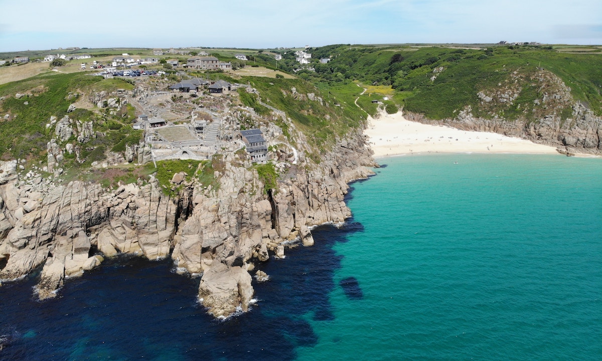 paddleboarding cornwall uk benjamin elliott porthcurno 1