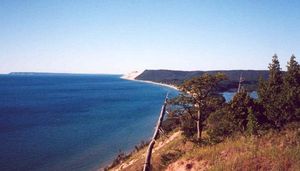 standuppaddleboard-michigan-traversecity