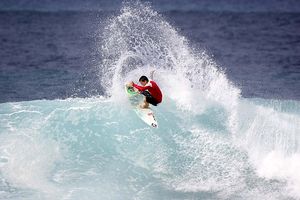 seanpoynter-hawaii_06_off_the_lip