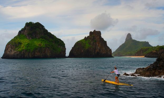  Rowing specialist completes trip around the most beautiful and important sea island in Brazil. | Photo: Zaira Matheus 