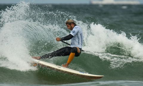 SUP Surfing Hits Challenging Conditions in Cold Hawaii for ISA Championships