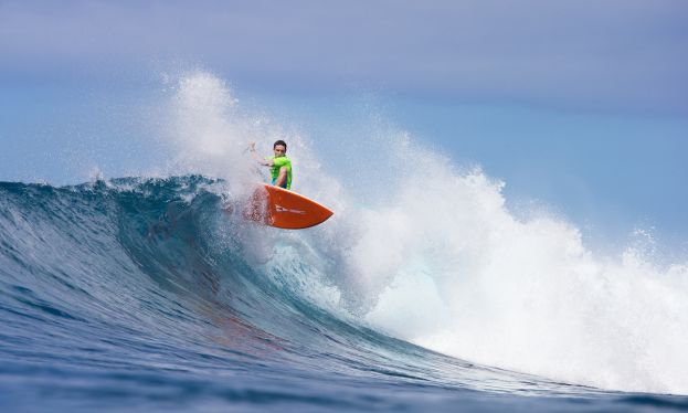 Kody Kerbox surfing the SIC Maui Triton board during the 2017 APP Sunset Beach Pro. | Photo: Brian Bielmann